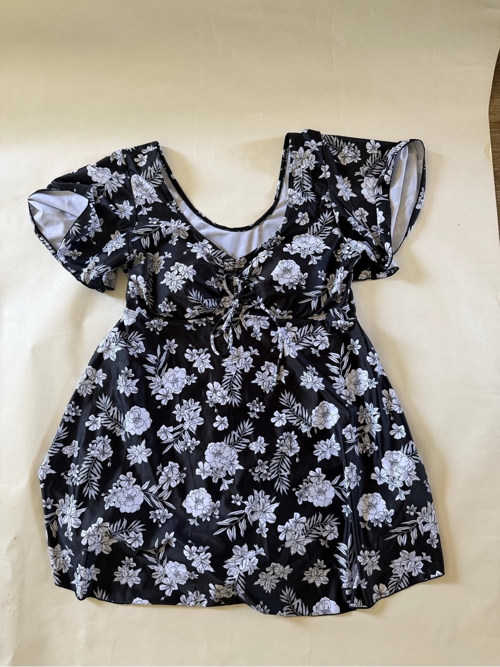 Women’s Black Floral One Piece Swimsuit: large - Picture 1 of 6